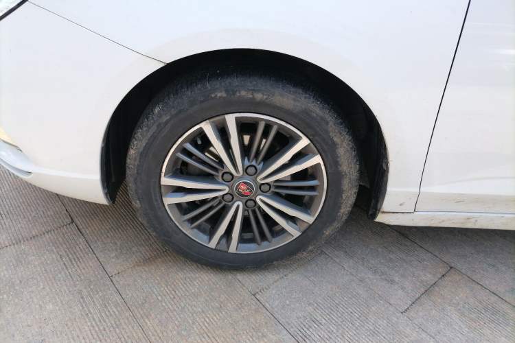 Used Roewe i5 2019 1.5L Manual 4G Connect Leehao Flagship Edition