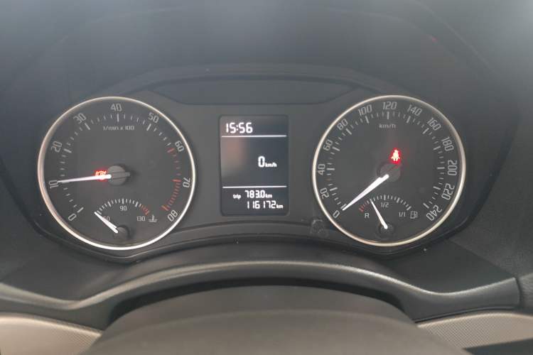 Used Skoda Octavia 2015 Classic Model 1.6L Manual Yijie Edition
