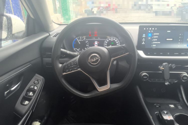 Used Nissan Sylphy 2022 All-Electric e-POWER Version with Large Display Steering Wheel