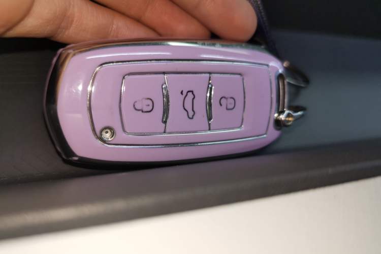 Used Geely Galaxy Panda 2025 210 km – Yuanqi Bear Vehicle Key