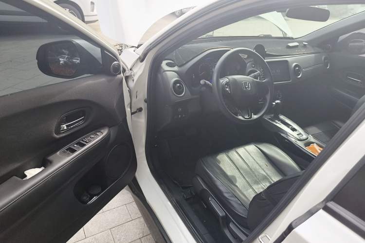 Used Honda XR-V 2019 1.5L CVT Classic Edition China VI Driver Seat