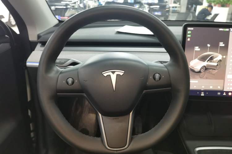 Used Tesla Model Y 2024 Rear-Wheel-Drive Version Steering Wheel