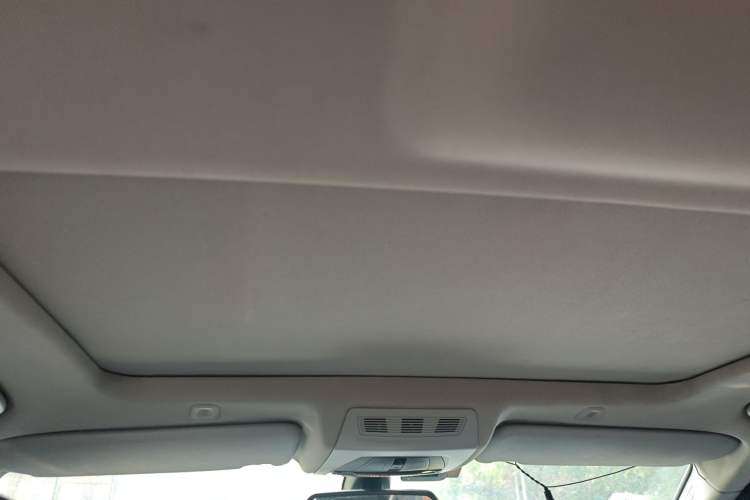 Used BMW 5 Series 2012 523Li Leading Model