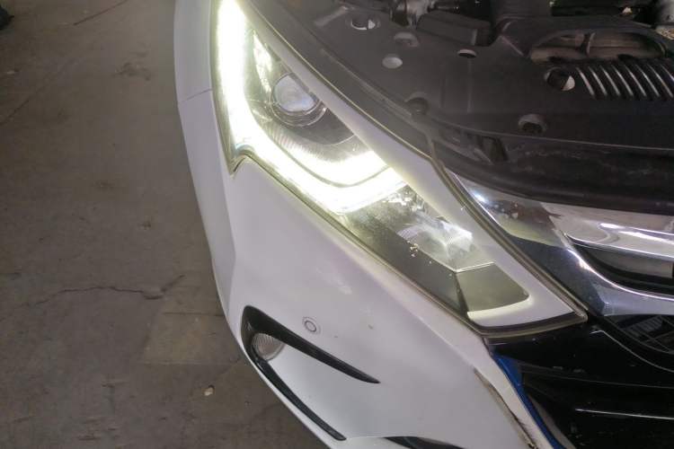 Used BYD Qin New Energy 2015 1.5T Dual-Crown Flagship Edition
