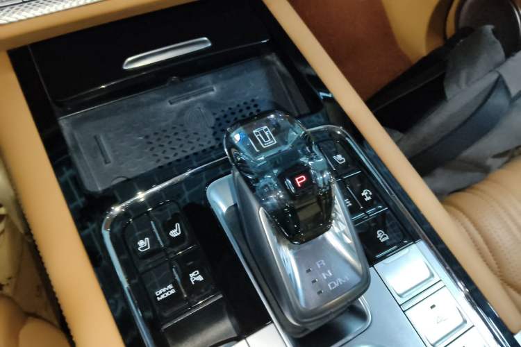 Used Tank 500 New Energy 2023 Hi4-T
