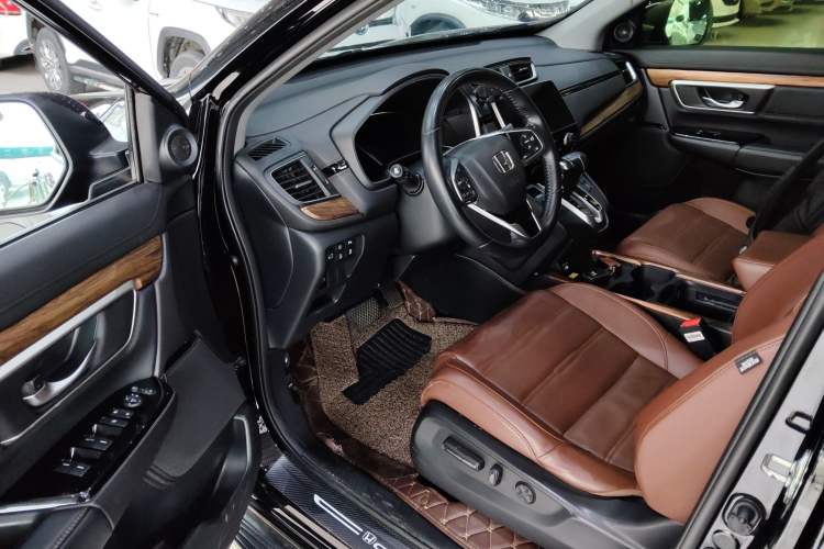 Used Honda CR-V 2021 240TURBO CVT 2WD Fashion Edition
