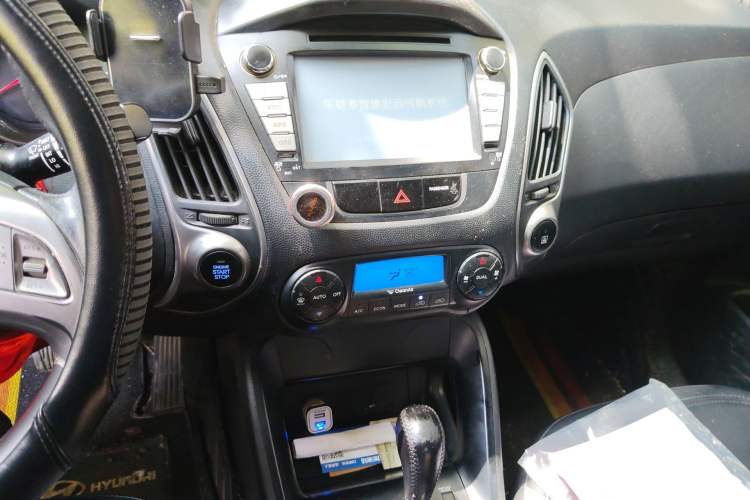 Used Hyundai ix35 2010 2.0L Automatic Two-Wheel Drive Elite Edition GLS
