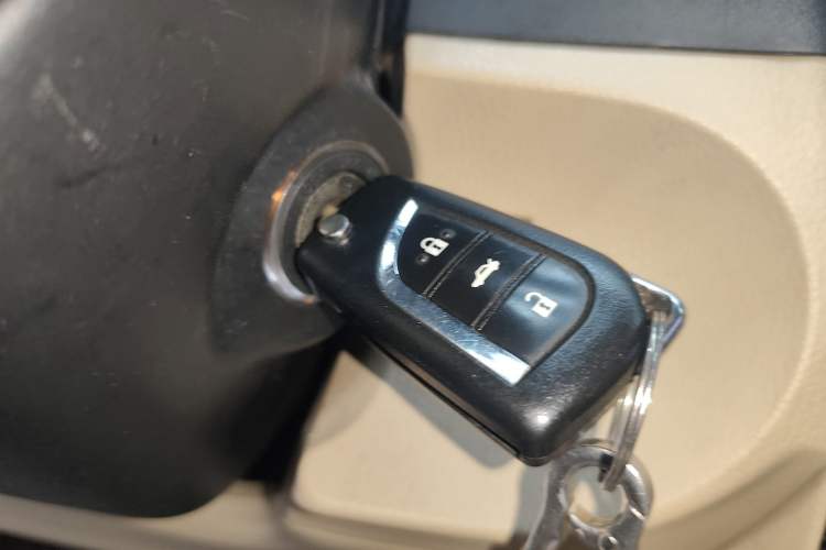 Used Toyota Corolla 2014 1.6L CVT GL-i