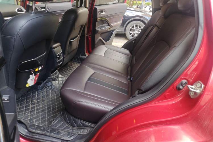 Used GAC Trumpchi GS4 2018 235T Automatic Two-Wheel Drive Luxury Smart Connectivity Version Left Rear Seat