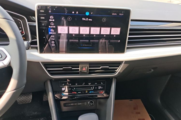 Used Volkswagen Tiguan L New Energy 2023 430 PHEV Plug-in Hybrid Prestige Edition Audio And AC Panel