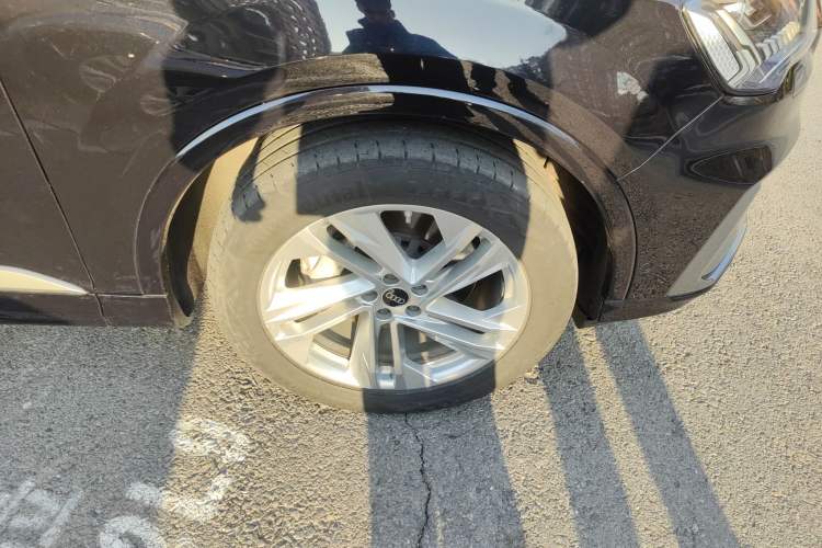 Used Audi Q7 2021 45 TFSI quattro S line Sport model