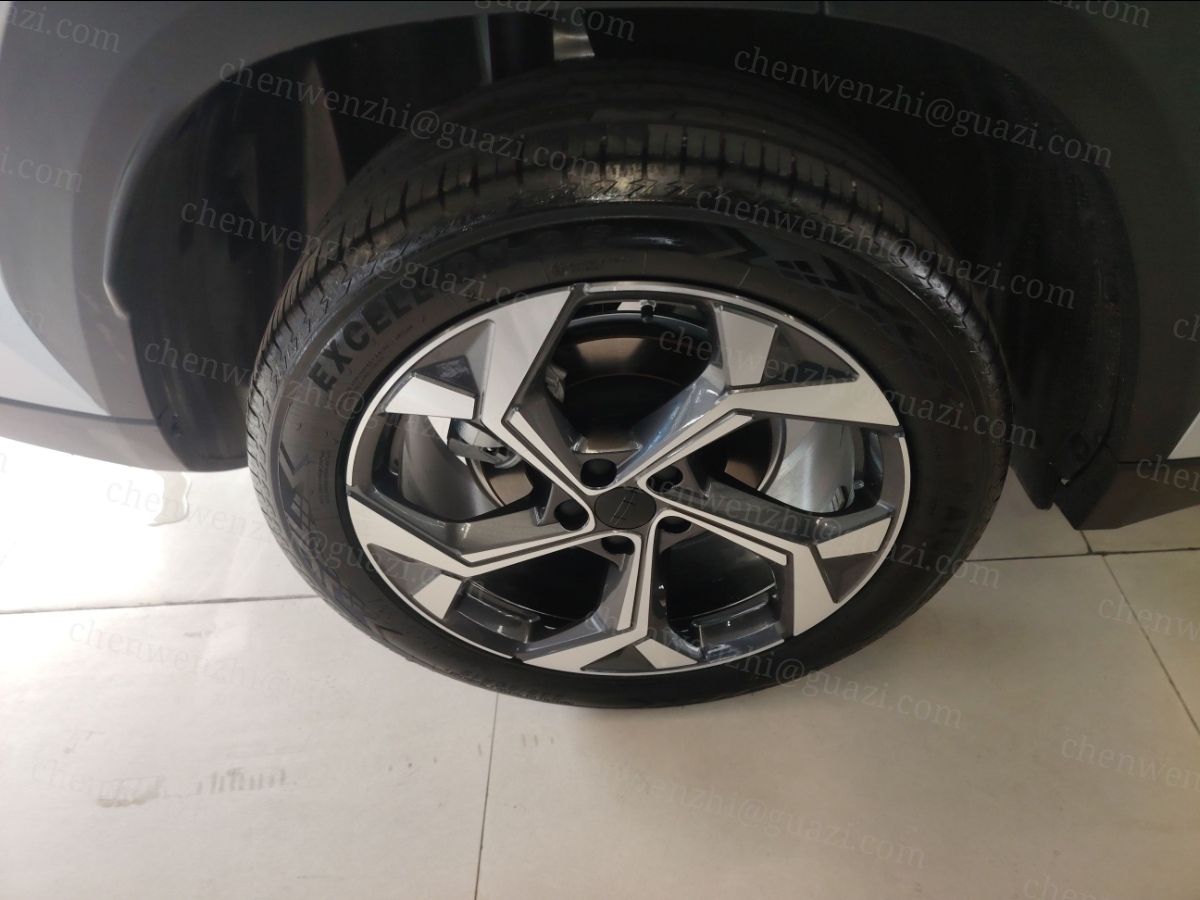Geely Auto FX11 2023 1.5TD DCT Prestige Edition — снимка 11