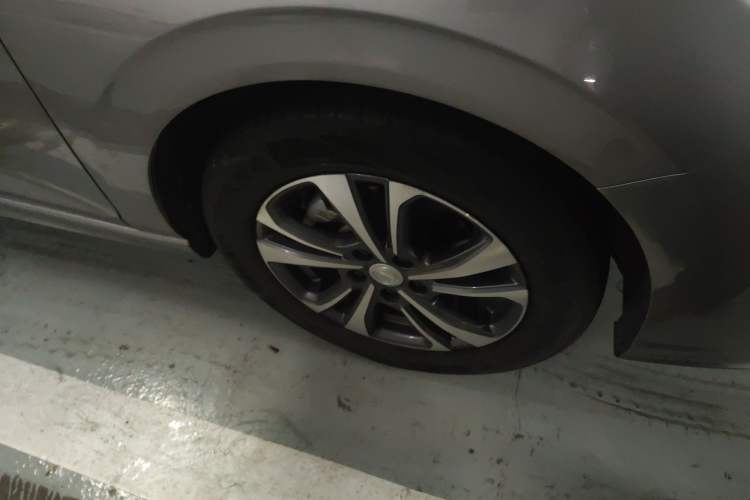 Used CHANGAN Eado 2023 Changan Edition PLUS Blue Whale NE 1.4T GDI DCT Prestige Version Exterior 7