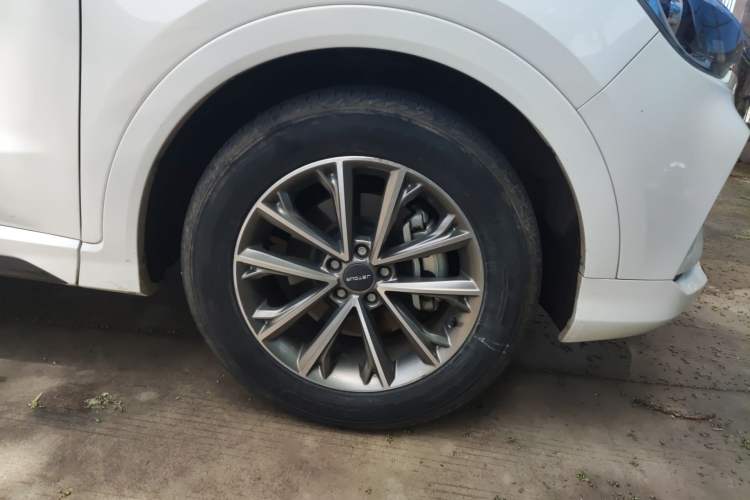 Used JETOUR X70 2020 1.5T DCT Comfort Edition 5-seater