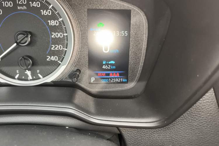 Used Toyota Levin 2022 Dual-Engine 1.8H E-CVT Luxury Edition Odometer Close Up