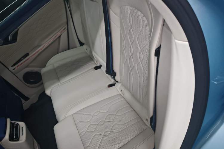 Used VOYAH FREE 2021 Four-Wheel Drive Standard Range-Extended Exclusive Luxury Package