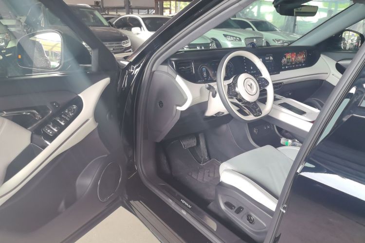 Used VOYAH FREE 2025 318 318 km Rear-Drive Touring Edition Driver Seat