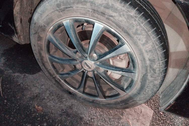 Used Nissan Sylphy 2021 Classic 1.6XE Manual Comfort Edition Right Front Wheel Hub