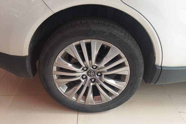 Used Toyota Harrier 2022 Dual-Engine 2.5L CVT Four-Wheel Drive Luxury Edition