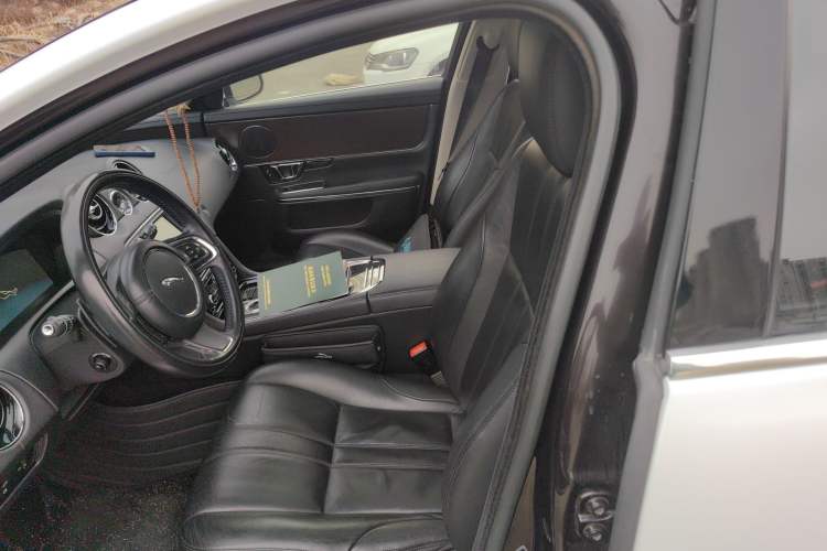 Used Jaguar XJ 2014 XJL 2.0T Two-Wheel-Drive Elegant Business Edition