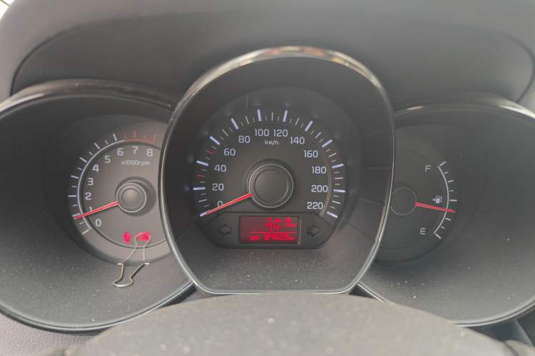 Used Kia K2 2012 Sedan 1.4L MT GLS Commemorative Edition