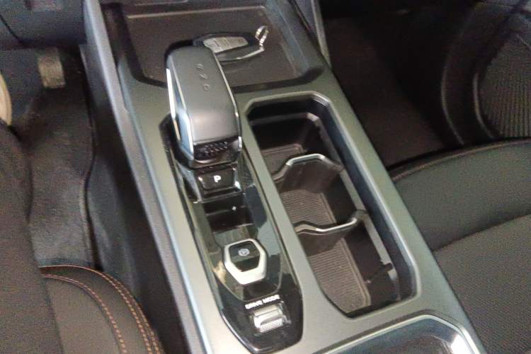 Used Geely Auto Haoyue L 2023 2.0T DCT Prestige Edition Gear Lever