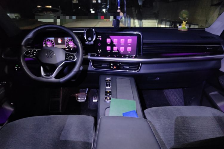 Used Volkswagen Tavendor 2023 380TSI Four-Wheel Drive R-Line Cruise Edition
