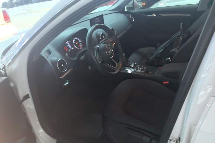 Used Audi A3 2020 Restyled Sportback 35 TFSI Entry-Level China VI Emission Standard