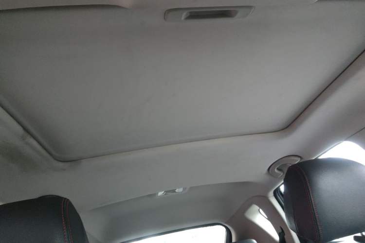 Used Dongfeng Aeolus AX7 2016 2.0L Automatic Zhiyi Trim
