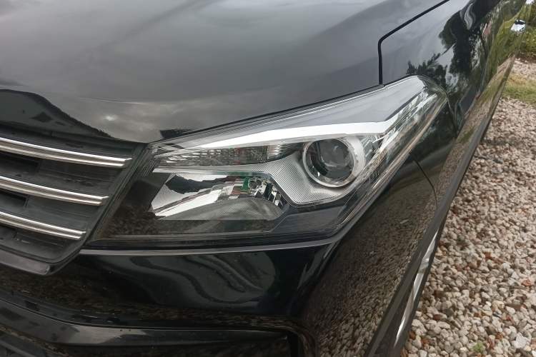 Used Dongfeng Fengon S560 2021 Revised 1.5T CVT Elite Version Left Front Headlight