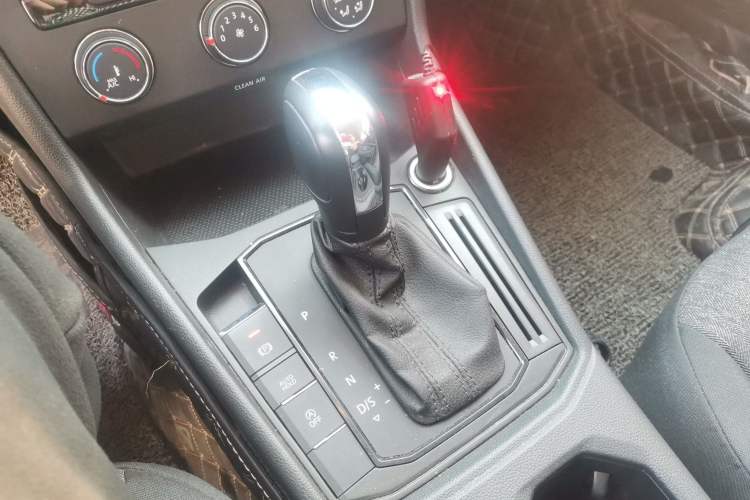 Used Volkswagen Lavida 2019 1.5L Automatic Fashion Edition China VI