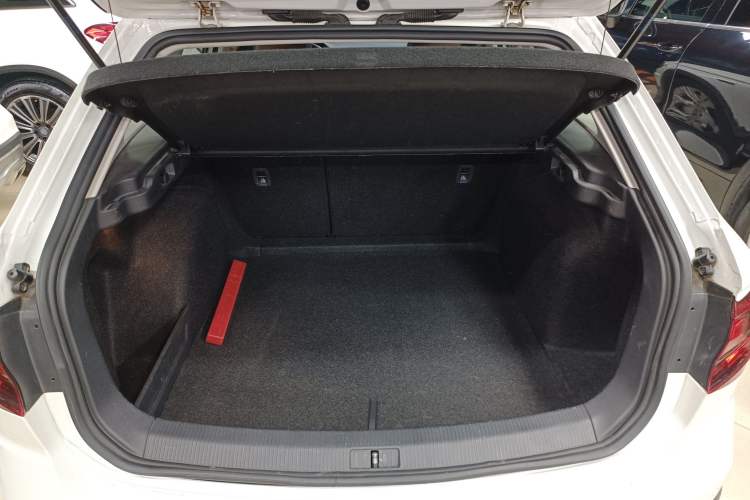 Used Volkswagen C-TREK 2018 230TSI DSG Comfort Model
