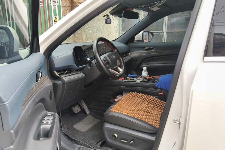 Used Ford Equator Sport 2022 Facelift EcoBoost 170 Prestige Model Driver Seat