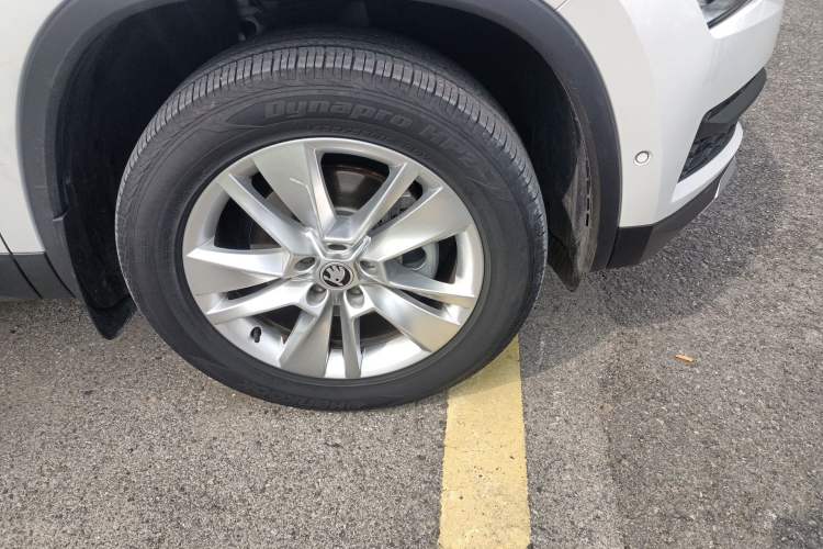 Used Skoda Kodiaq 2021 TSI330 5-Seater Two-Wheel-Drive Luxury Plus Edition
