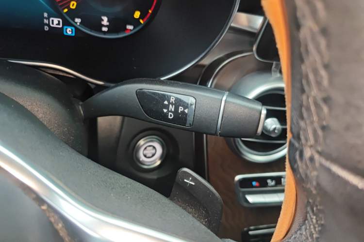 Used Mercedes-Benz GLC 2021 GLC 260 L 4MATIC Luxury Model Gear Lever