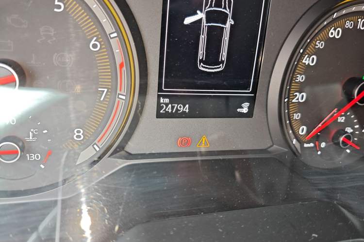 Used Volkswagen Tharu 2021 280TSI Two-Wheel Drive Comfort Edition Odometer Close Up