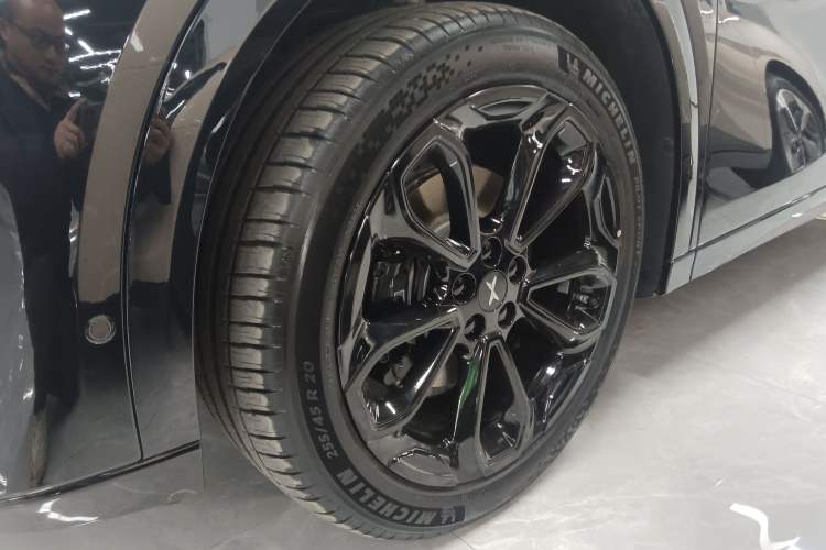 Used XPeng G6 2025 625 Long-Range Max Tech Edition
