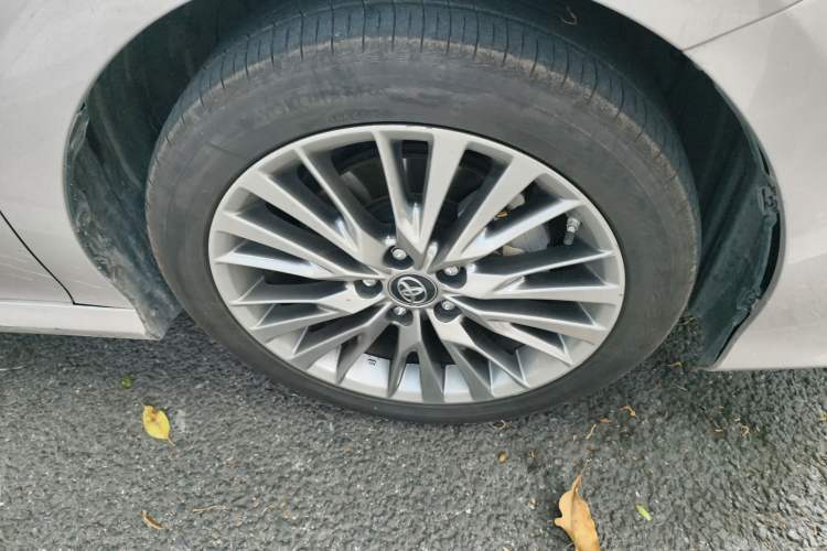 Used Toyota Camry 2019 Dual-Engine 2.5 HG Luxury Edition China VI Standard