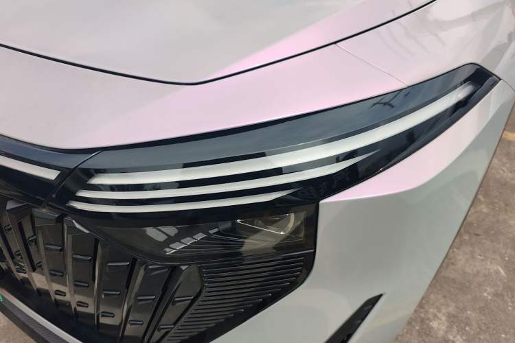 Used Venucia V DD-i 2023 110 km iE Version Left Front Headlight