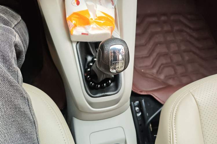 Used Citroen Elysee 2014 1.6L Manual Fashion Edition Gear Lever