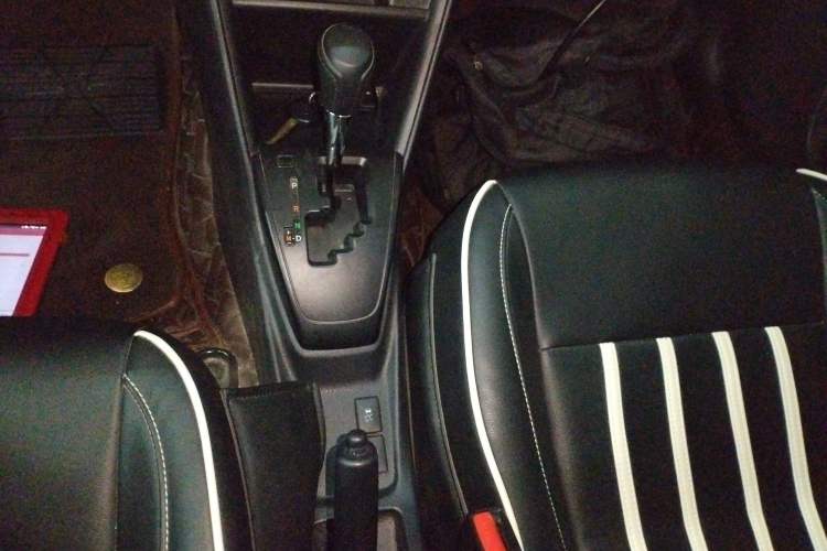 Used Toyota Vios 2019 1.5L CVT Comfort Edition Gear Lever