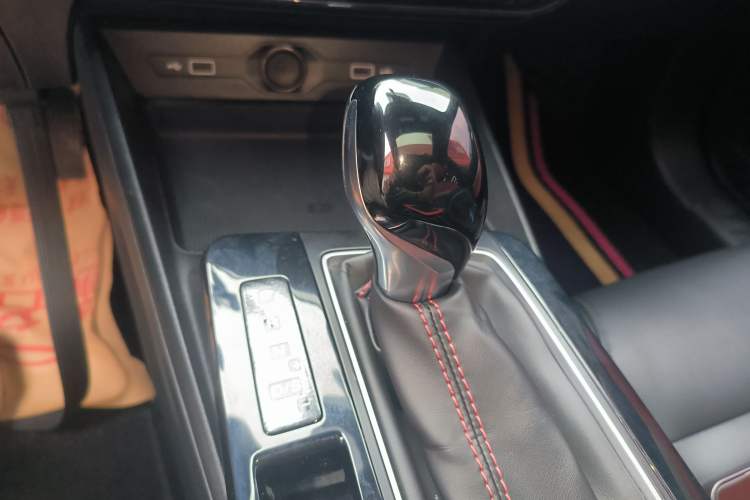 Used MG 5 2022 180 DVVT CVT Youth Luxury Edition
