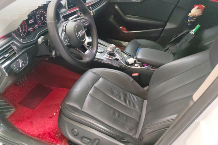 Used Audi A4L 2019 40 TFSI Fashion Version China V