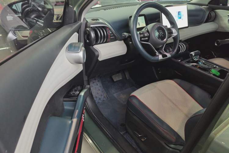 Used BYD Yuan PLUS 2022 430 km Luxury Version
