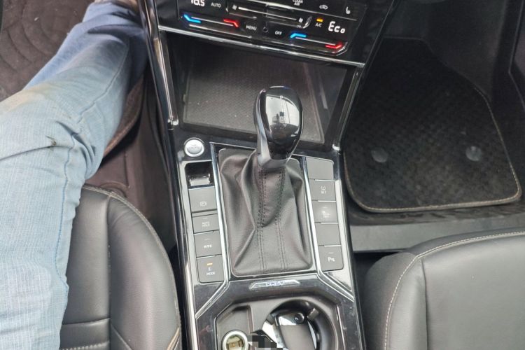 Used Volkswagen Passat New Energy 2020 430 PHEV Hybrid Elite Edition China VI Standard Gear Lever