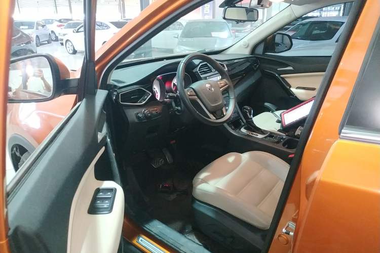 Used MG GS 2015 2.0TGI TST Four-Wheel Drive Flagship Edition
