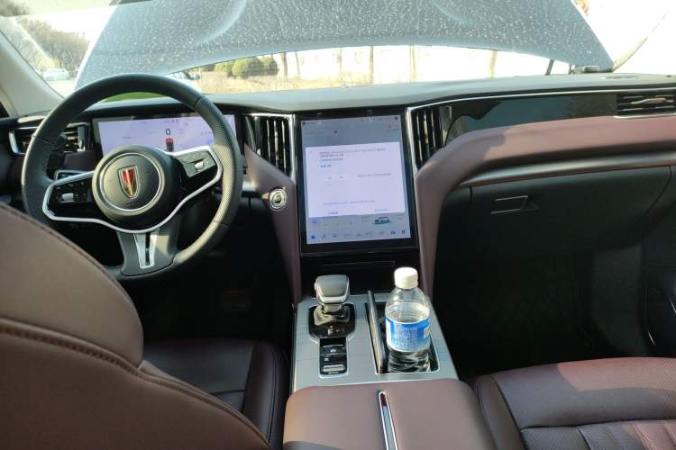 Used Hongqi HS7 PHEV 2024 2.0T PHEV Two-Wheel Drive Flagship Edition 6 Seats