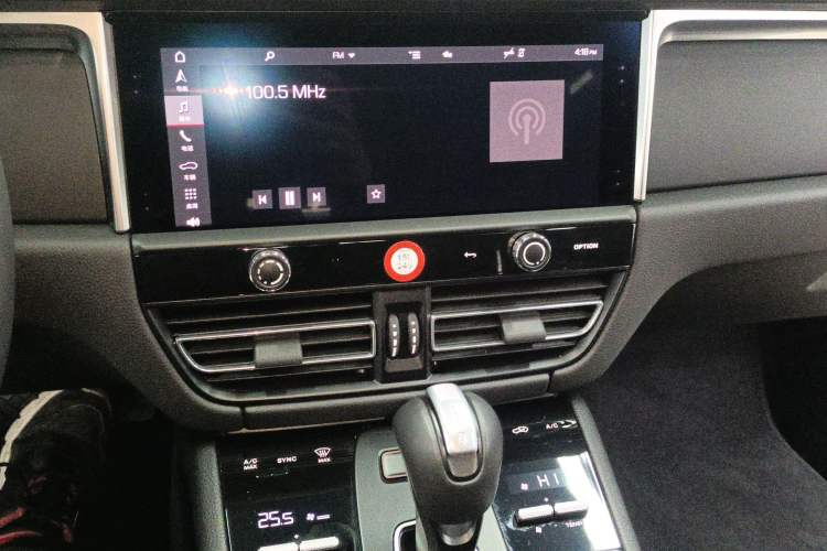 Used Porsche Macan 2024 Macan 2.0T