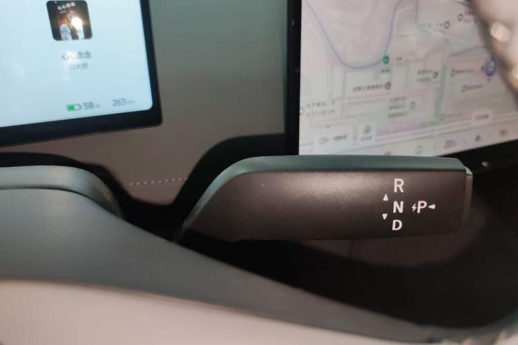 Used Nissan N7 2025 625 Max Gear Lever