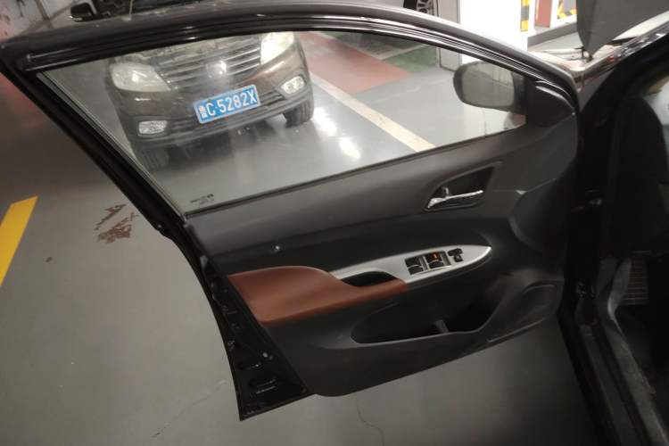 Used BYD F3 2015 Energy-Saving Edition 1.5L Manual Luxury Model